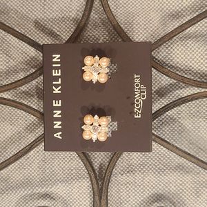 Anne Klein E-Z comfort clip earrings